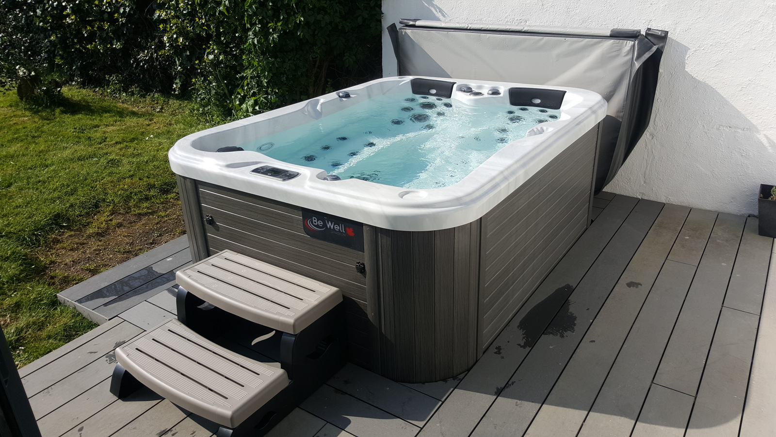 Pose d'un petit Spa extérieur - Terracotta Piscine & spa